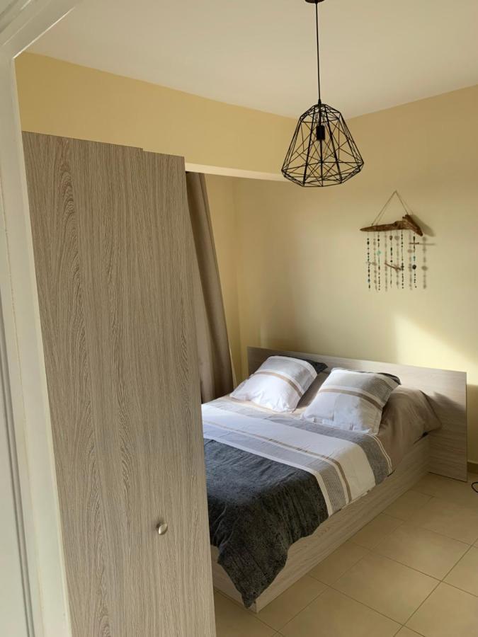 Modern Apartment Close To Flic En Flac Beach Extérieur photo